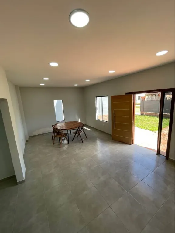 Vendo Casa de 3 dormitorios a estrenar en Ñemby zona la Lomita DAMOS CARTA OFERTA — foto 3
