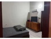 Alquiló casa en el barrio Nazareth 2 dormitorios 2 baños y estacionamiento