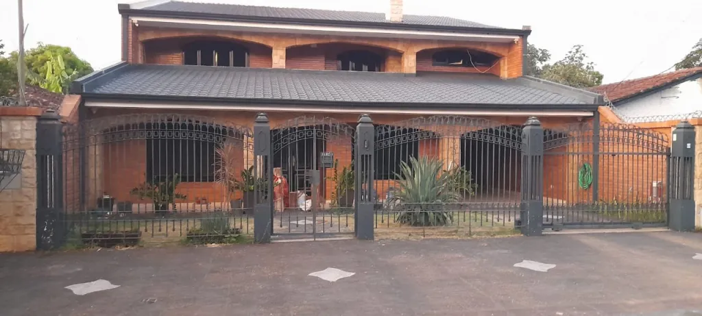 Residencia en San Lorenzo Bo. Las Mercedes — foto 2