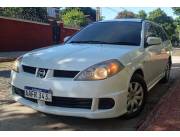 VENDO NISSAN WINGROAD AÑO 2004