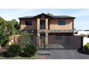 CASA EN VENTA EN SAN LORENZO-PY