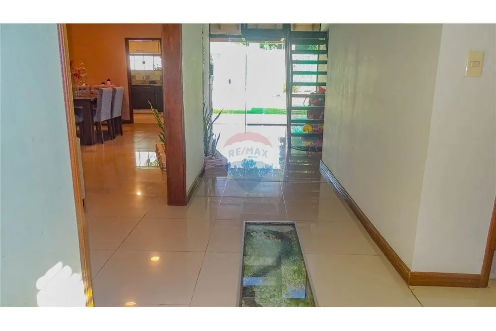CASA EN VENTA EN SAN LORENZO-PY — foto 2