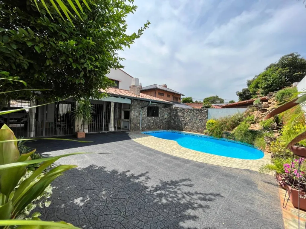 EN VENTA CASA BARRIO NAZARETH EN ASUNCION ID 43868 — foto 3