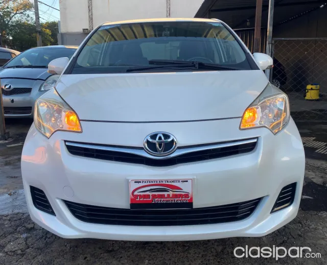 Toyota New Ractis 2011 — foto 4