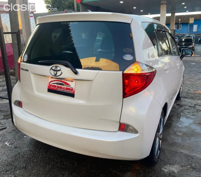 Toyota New Ractis 2011 — foto 6