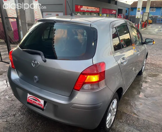 Toyota Vitz 2009 — foto 6