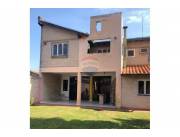 Residencia - Venta - Santa María, Paraguay