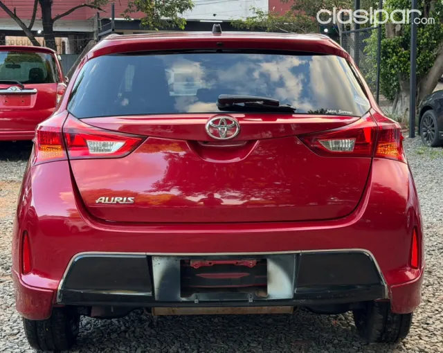 Toyota New Auris 2013 — foto 8