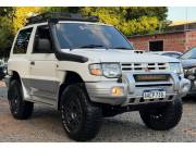 VENDO IMPONENTE MITSUBISHI NEW MONTERO AÑO 1998/9 DIÉSEL🤩😍