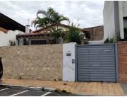 Vendo Casa De 1 Planta En La Encarnación Cerca Del Colegio Cristo Rey