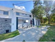 VENDO DUPLEX A ESTRENAR EN LUQUE ESTILO MINIMALISTA