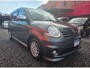 Vendo Toyota Sienta Año 2006 Motor 1.5cc Recién importado Aa y calefacción digital Auto