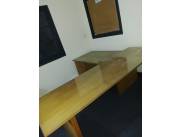 Escritorio incorporado para oficina