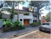 En El Barrio Las Mercedes. Venta Hermosa Residencia