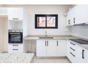 VENDO CASA A ESTRENAR EN SAN BERNARDINO BARRIO VILLA DELFINA A 400M DE AV NAUMANN