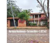 VENDO AMPLIA CASA EN EL BARRIO SAN CRISTOBAL