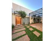 Casa en venta c/ cochera en La Recoleta