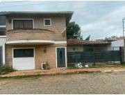 VENDO CASA EN MBURUKUYA A 2 1/2 CUADRA DE PRIMER PRESIDENTE