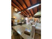 Vendo Casa En Esquina De Una Sola Planta En Bo Recoleta