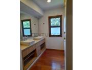 ALQUILER DE RESIDENCIA PREMIUM EN BARRIO MBURUCUYÁ