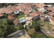 Amplia Y Lujosa Residencia Z. Felix Bogado