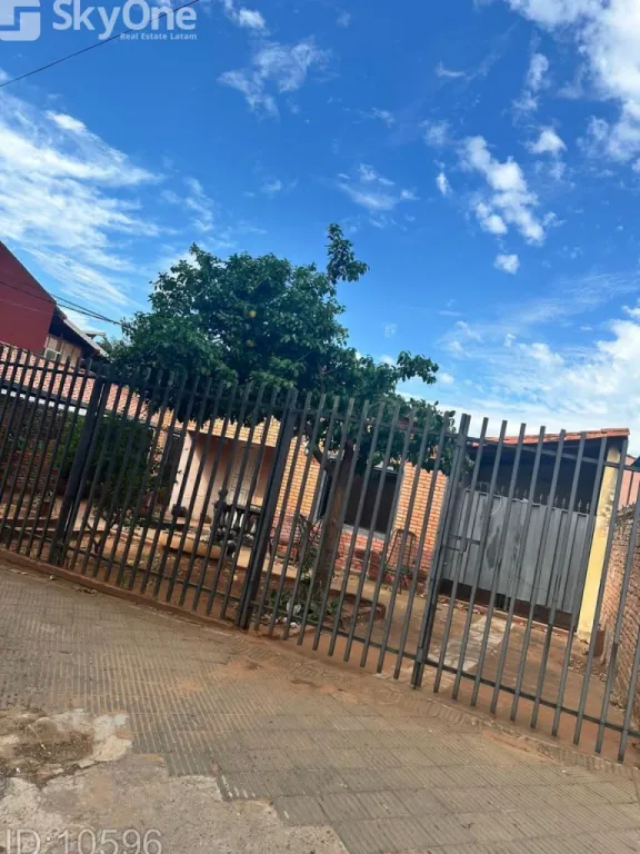 VENTA DE CASA – BARRIO MBURUCUYA — foto 2