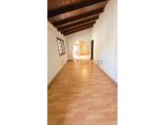 Vendo propiedad en Villa Adela Luque (Z/ Supermercado Los Jardines)