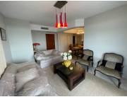 Vendo departamento de 3 habitaciones. Edificio Curupayty 2. Centro. Cod 076