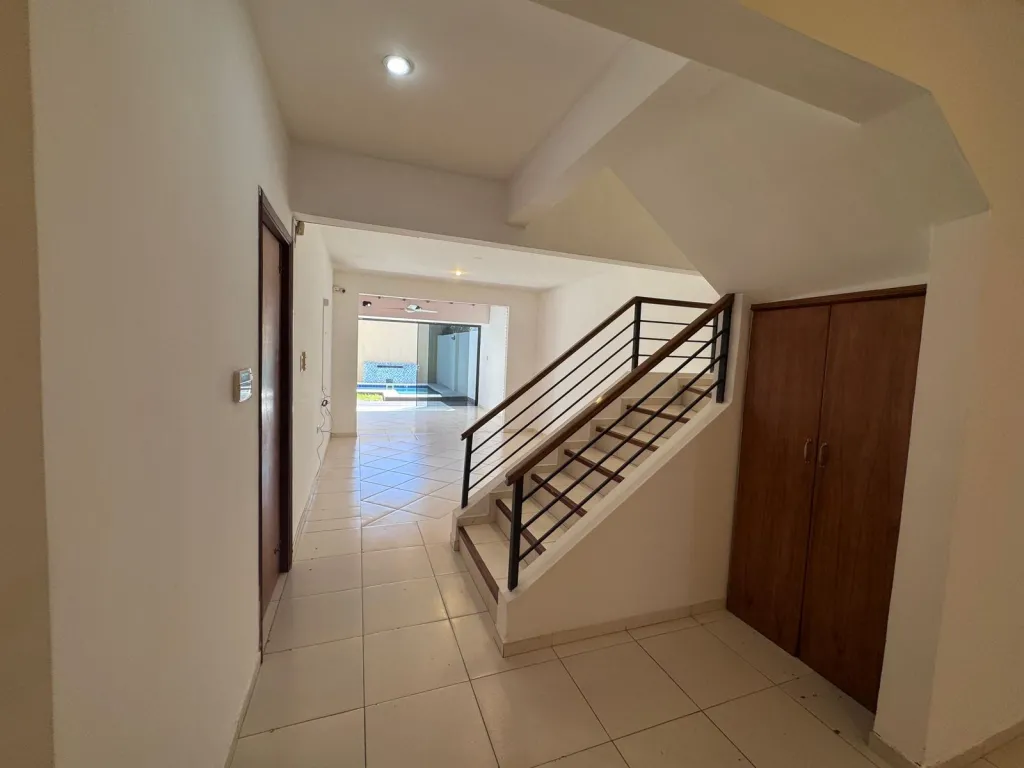 OPORTUNIDAD UNICA! BO MURICAÓ: IMPECABLE DUPLEX EN VENTA, 3 DORMIT, JARDÍN, PISICNA. — foto 3