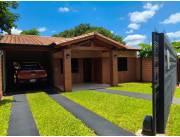 VENDO CASA A ESTRENAR EN VILLA ELISA BARRIO PICADA