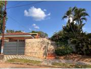 VENDO CASA SEMI AMOBLADA EN ASUNCION - PERON