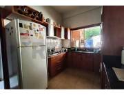 CASA DE GRAN PORTE EN ALQUILER – BARRIO OBRERO