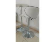 MESA TIPO BAR CON 2 SILLAS BUTACAS