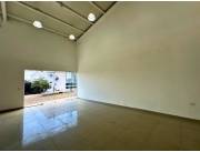 EN ALQUILER – Local a pasos de Avda. República Argentina