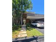 ALQUILER! RESIDENCIA AMOBLADA 4 DORM ZONA AEROPUERTO