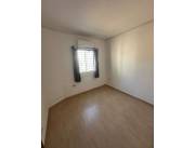 Alquilo hermoso chalet . Mas iva