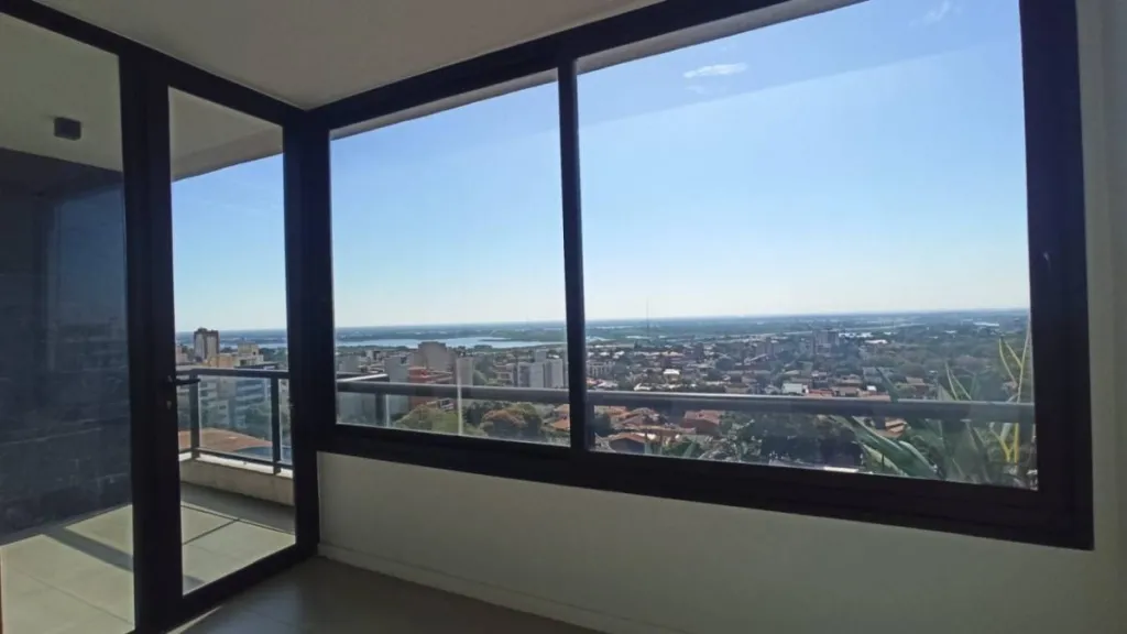 VENDO AMPLIO DEPARTAMENTO DE 3 DORMITORIOS EN BARRIO LAS MERCEDES — foto 3
