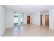 Vendo Casas de 156 m2 a Estrenar en Mariano Roque Alonso - CLCS7681398