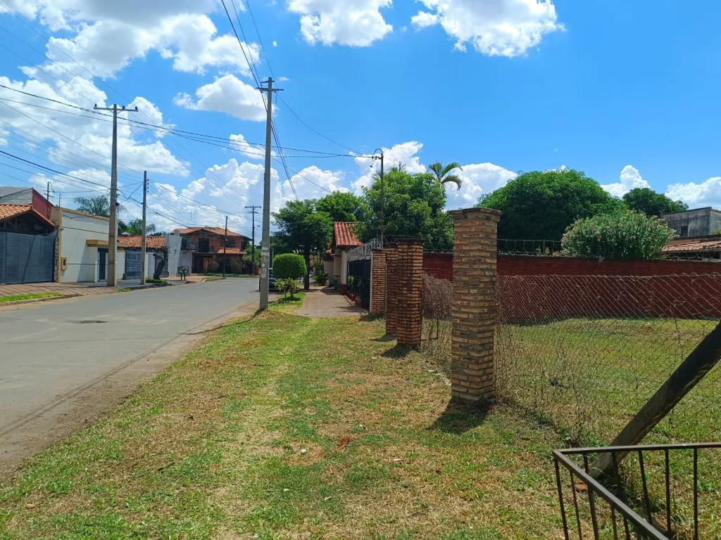 Vendo Terreno en Fernando de la Mora 700.000.000 — foto 2