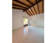 VENDO CASA EN LOS LAURELES