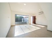 Amplio Dúplex en Loma Merlo