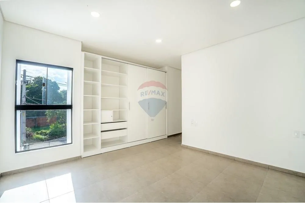 Amplio Dúplex en Loma Merlo — foto 2