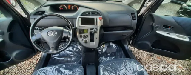 Toyota Ractis 2006 - foto 8
