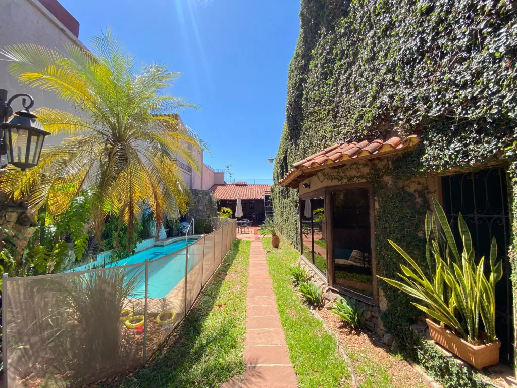 Casa Estilo Colonial en Asunción - Barrio General Díaz. — foto 2
