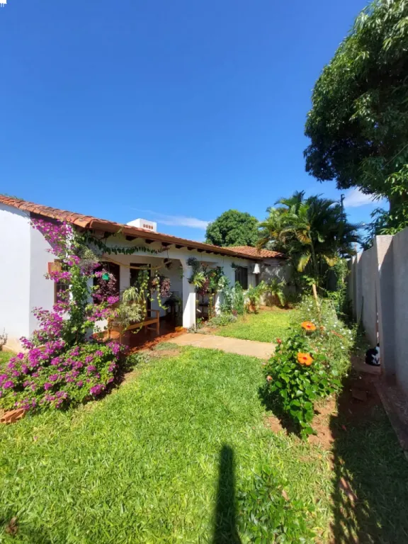 Vendo una Casa en San Lorenzo Callei Barrio Virgen de los Remedios — foto 3