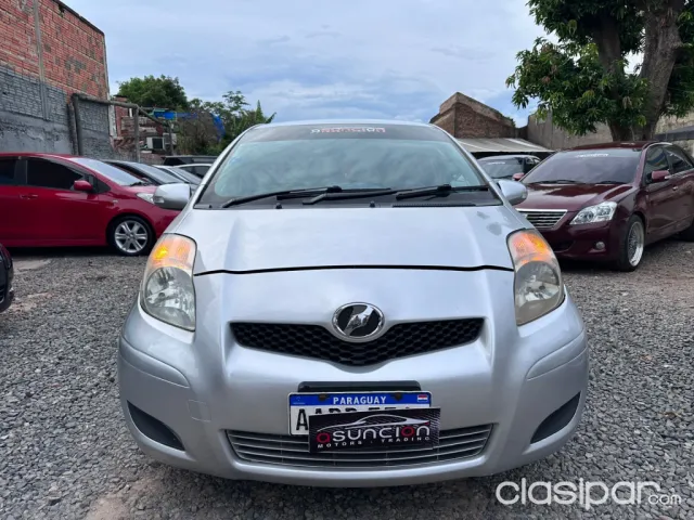 Toyota Vitz 2010 - foto 2