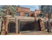 Alquilo Casa de 4 dormitorios AMOBLADA en barrio Ykua Sati de Asuncion zona Goethe