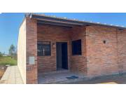 ALQUILO CHALET DE DOS DORMITORIOS EN GUARAMBARÉ