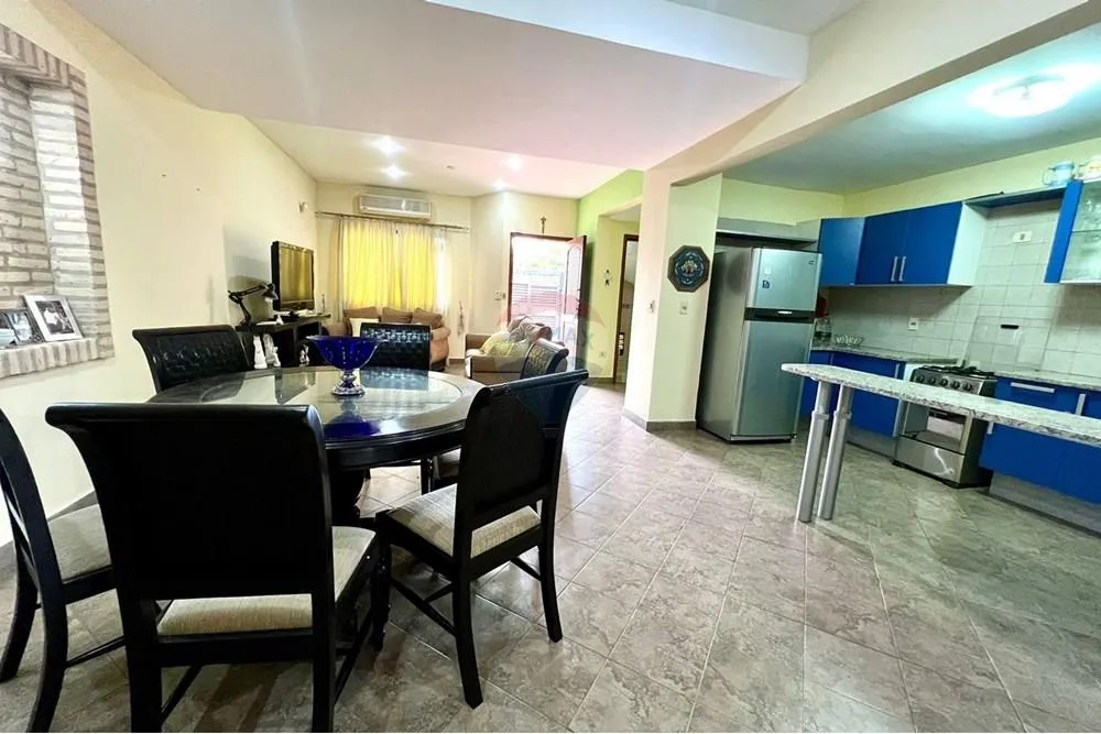 VENDO DUPLEX EN LAMBARE — foto 3