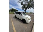 Vendo Toyota Funcargo año 2003